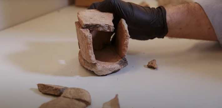 "Đây có thể là hình ảnh của những ngôi đền thực sự vào thời Đồ đồng muộn của người Canaan", Amir Golani - một trong những giám đốc khai quật của IAA tại địa điểm này, cho biết. Ảnh: Israel Antiquities Authority Official Channel/Youtube.