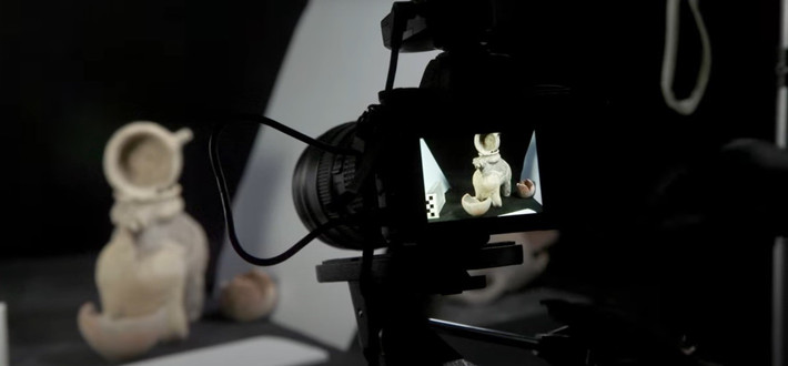 Các chuyên gia cũng tìm thấy một ngôi đền có kích thước nhỏ, làm bằng gốm trong cuộc khai quật trên. Hiện vật có niên đại khoảng 3.300 năm tuổi. Ảnh: Israel Antiquities Authority Official Channel/Youtube.