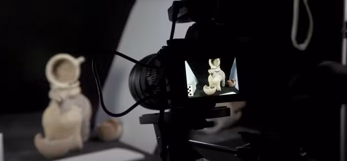 Các chuyên gia cũng tìm thấy một ngôi đền có kích thước nhỏ, làm bằng gốm trong cuộc khai quật trên. Hiện vật có niên đại khoảng 3.300 năm tuổi. Ảnh: Israel Antiquities Authority Official Channel/Youtube.