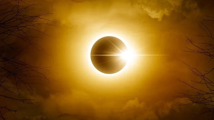 Nếu bỏ lỡ cơ hội quan sát nhật thực một phần lần này, người dân sẽ phải chờ đến ngày 17/2/2026. Khi ấy, nhật thực hình khuyên tạo ra một " vòng lửa " có thể nhìn thấy trong tối đa 2 phút 20 giây do 92% Mặt trời bị Mặt trăng che khuất ở khoảng cách xa nhất. Ảnh: Gergitek/Shutterstock.