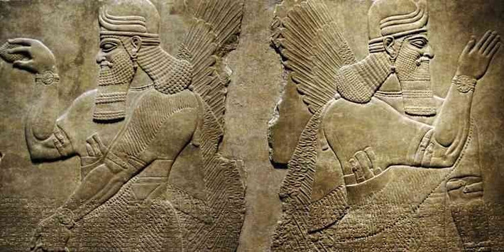 Những phiến đất sét có khắc chữ hình nêm ghi chép lời cầu nguyện, văn học, các giao dịch hàng ngày qua đó hé lộ cuộc sống thường nhật ở Lưỡng Hà vào hàng ngàn năm trước. Ảnh: Prisma/UIG/Getty Images.