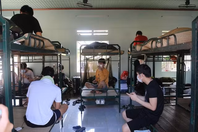 TP HCM thí điểm cách ly F1 tại nhà như thế nào? TP HCM thi diem cach ly F1 tai nha nhu the nao?
