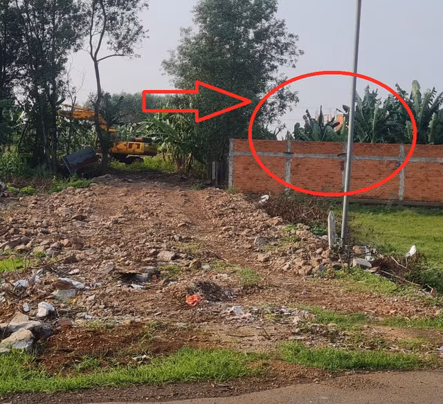 Đồng Nai: Tường cao che khu nghỉ dưỡng trên đất lúa ở xã Gia Tân 2? - Hình 3 Dong Nai: Tuong cao che khu nghi duong tren dat lua o xa Gia Tan 2?-Hinh-3