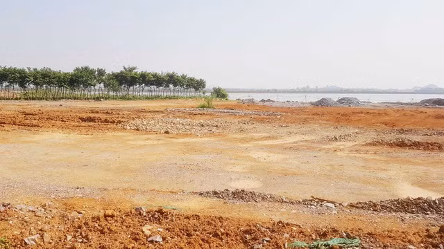 Hô biến 6,8ha đất hồ thủy lợi thành đất xây sân golf - Hình 3 Ho bien 6,8ha dat ho thuy loi thanh dat xay san golf-Hinh-3