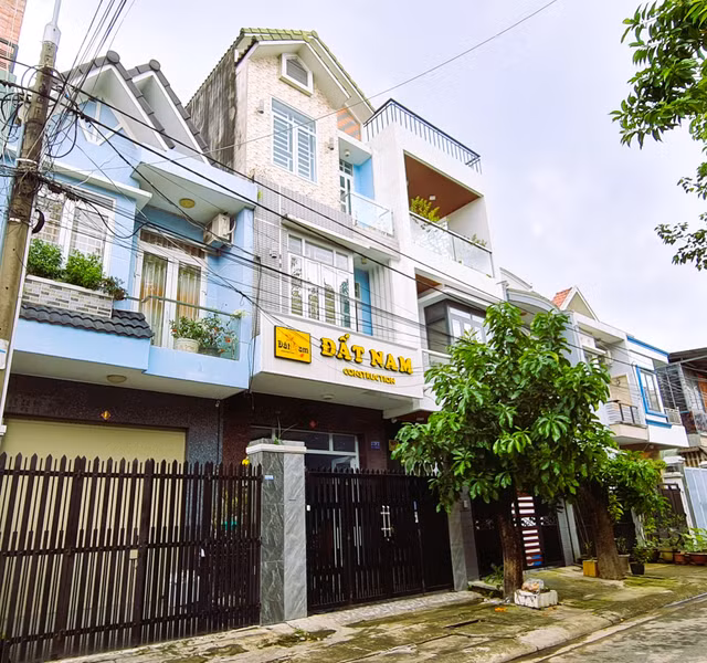 Dong Nai: Nha thau Dat Nam thi cong duong Khu Nung co nang luc ra sao?-Hinh-5