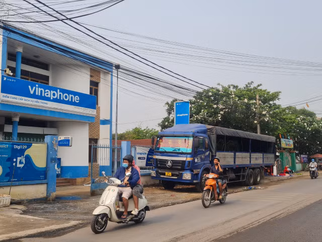 Via he, long duong thanh noi hop cho ke ben UBND phuong Buu Hoa-Hinh-14