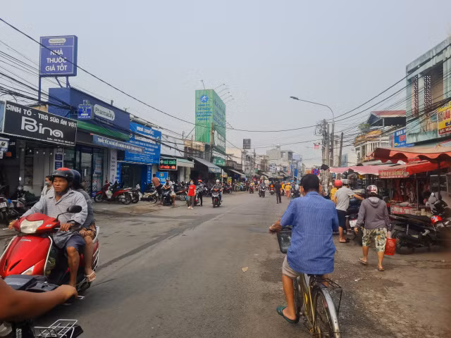 Via he, long duong thanh noi hop cho ke ben UBND phuong Buu Hoa-Hinh-8