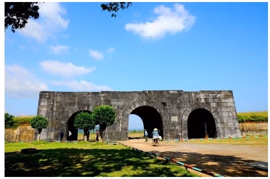 Khach quoc te nguong mo 4 cong trinh Viet doc dao-Hinh-11