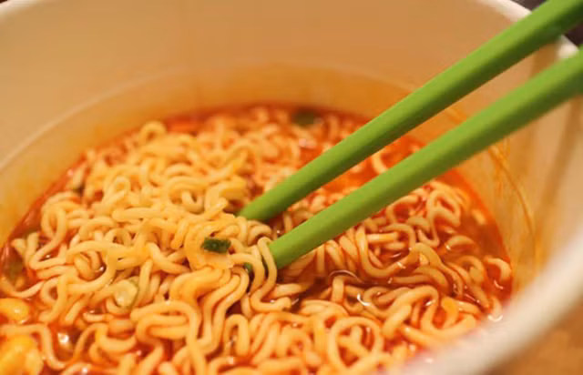 Ăn 3 thực phẩm này khi đói sẽ cực khó giảm cân An 3 thuc pham nay khi doi se cuc kho giam can