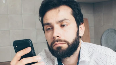 Nhận tin nhắn kiểu này, hãy xóa ngay kẻo mất tiền