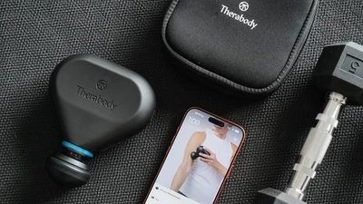 Theragun Mini Plus nhỏ gọn, tỏa nhiệt, thư giãn cực “đã”