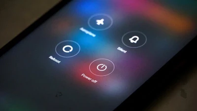 Cho mượn điện thoại, bí kíp 5 giây khóa chặt dữ liệu 