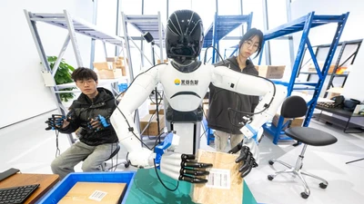 Bên trong “vườn ươm robot” Trung Quốc huấn luyện bằng AI