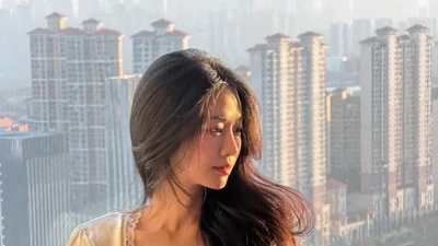 Lê Bống hóa nàng thơ, khoảnh khắc gây “bão mạng” 