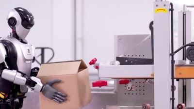 Trung Quốc mở “lò” huấn luyện robot, lao động phổ thông lo mất việc