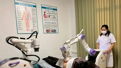 Trung Quốc gây sốc với trạm dưỡng lão robot