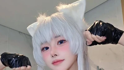 Nữ streamer thăng hạng nhan sắc sau ảnh với Faker 