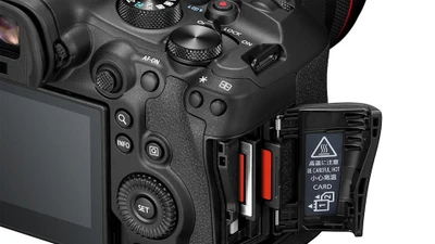 Canon EOS R6 III quay 7K RAW, giá chưa tới 72 triệu