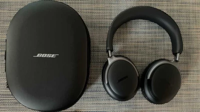 Tai nghe giá ngang smartphone, vì sao vẫn cháy hàng?