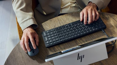 HP gây sốc với PC giấu trong bàn phím tại CES 2026