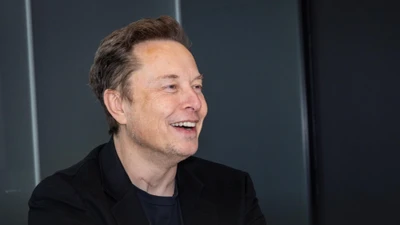 Elon Musk lập kỷ lục, tài sản vượt mốc 600 tỷ USD