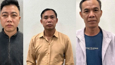 Người phụ nữ ở Hà Nội bị lừa 11 tỷ đồng khi mua thiên thạch giả