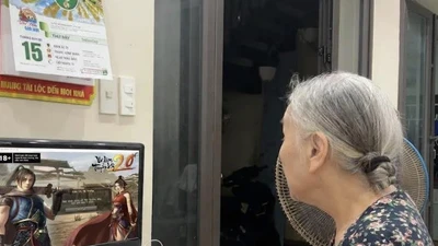 Cụ bà U90 chai tay vì nghiện Zuma, 9x đọc là thấy tuổi thơ