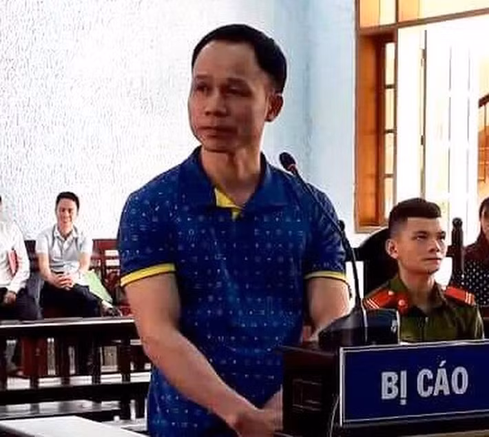 Theo cáo trạng, khoảng 18h ngày 19/12/2018, sau khi uống bia tại trường THCS Phan Bội Châu, Đăng điều khiển xe máy đến tổ dân phố 7, thị trấn Chư Ty thì gặp cháu N.T.T.L. (SN 2005, đang là học sinh lớp 8 của một trường THCS trên địa bàn thị trấn Chư Ty).