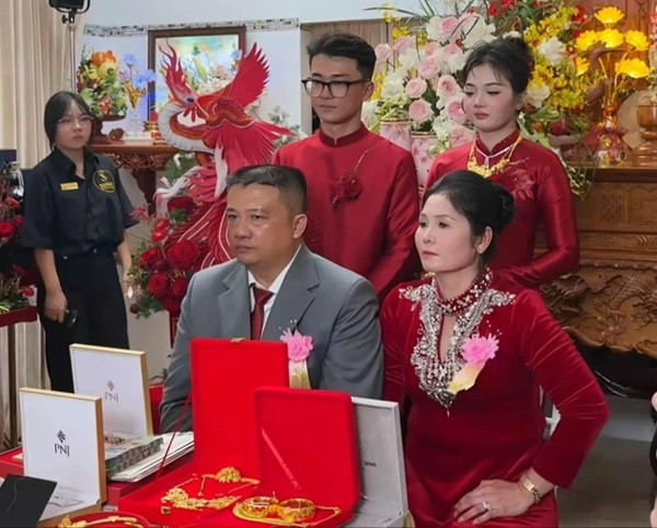 Đám cưới của Thảo Linh đang gây sốt cộng đồng mạng. anh-1.jpg