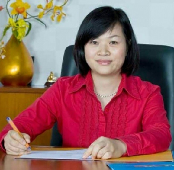 Bà Phạm Thúy Hằng. Ảnh: Cafef nu-doanh-nhan3.jpg