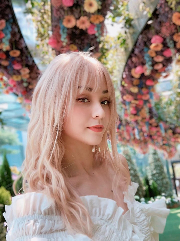 Mỹ nhân '1000 năm có 1' Mlee có gu thời trang cá tính, sexy siêu đỉnh - Hình 2 My nhan '1000 nam co 1' Mlee co gu thoi trang ca tinh, sexy sieu dinh-Hinh-2