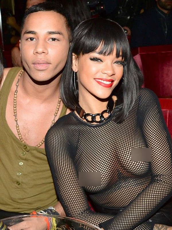 Rihanna diện quần hở gần hết vòng ba gây ức chế - Hình 7 Rihanna dien quan ho gan het vong ba gay uc che-Hinh-7