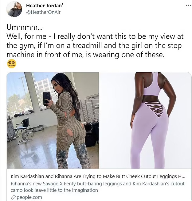Rihanna diện quần hở gần hết vòng ba gây ức chế - Hình 3 Rihanna dien quan ho gan het vong ba gay uc che-Hinh-3