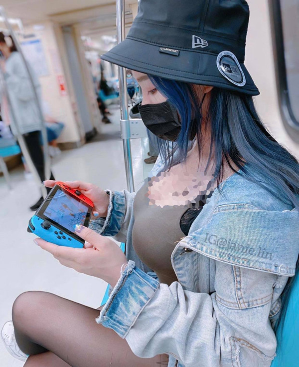 Hotgirl Đài Loan cố tình show body “phồn thực“ khi đi mua đồ ăn - Hình 8 Hotgirl Dai Loan co tinh show body “phon thuc“ khi di mua do an-Hinh-8