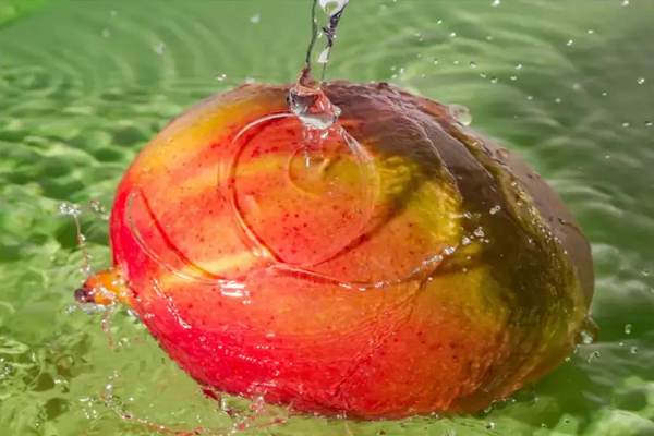 Cực lưu ý lý do nên ngâm xoài trong nước trước khi ăn Cuc luu y ly do nen ngam xoai trong nuoc truoc khi an