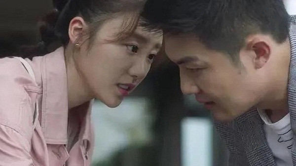 Lẽ nào, tôi cay đắng chịu thua “trà xanh” quá lứa lỡ thì? Le nao, toi cay dang chiu thua “tra xanh” qua lua lo thi?