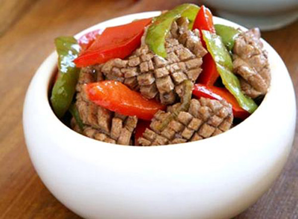 Mẹo xử lý món cật heo xào ớt bồi bổ cho quý ông - Hình 2 Meo xu ly mon cat heo xao ot boi bo cho quy ong-Hinh-2