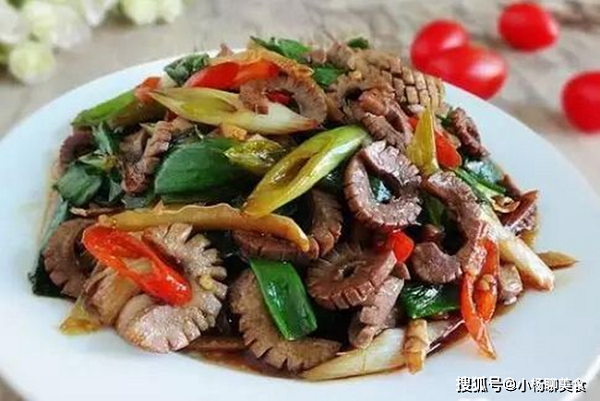 Mẹo xử lý món cật heo xào ớt bồi bổ cho quý ông - Hình 12 Meo xu ly mon cat heo xao ot boi bo cho quy ong-Hinh-12