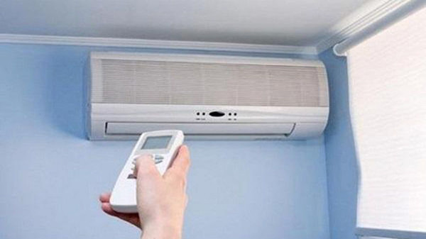 Bật điều hòa cả đêm, chàng trai bị biến dạng gương mặt Bat dieu hoa ca dem, chang trai bi bien dang guong mat