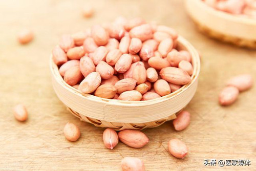 Chỉ ăn mỗi động phộng không giúp hạ huyết áp Chi an moi dong phong khong giup ha huyet ap