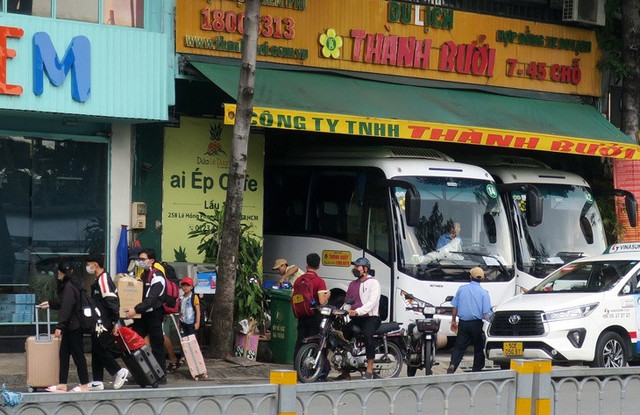 Phó Giám đốc Công ty Thành Bưởi bị truy tố về hành vi gì? Pho Giam doc Cong ty Thanh Buoi bi truy to ve hanh vi gi?