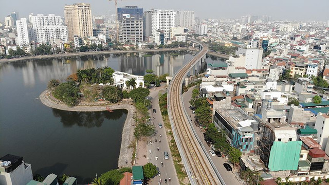 Cận cảnh đường sắt Cát Linh - Hà Đông sắp đưa vào khai thác tháng 4/2019 - Hình 15 Can canh duong sat Cat Linh - Ha Dong sap dua vao khai thac thang 4/2019-Hinh-15