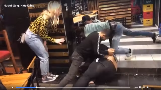 Nghi van dan phong danh nguoi tren pho Ta Hien: Cong an len tieng