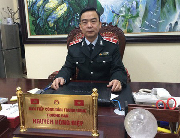 HN cấm ghi hình cán bộ tiếp dân: Trưởng ban Tiếp công dân TW nói gì? HN cam ghi hinh can bo tiep dan: Truong ban Tiep cong dan TW noi gi?