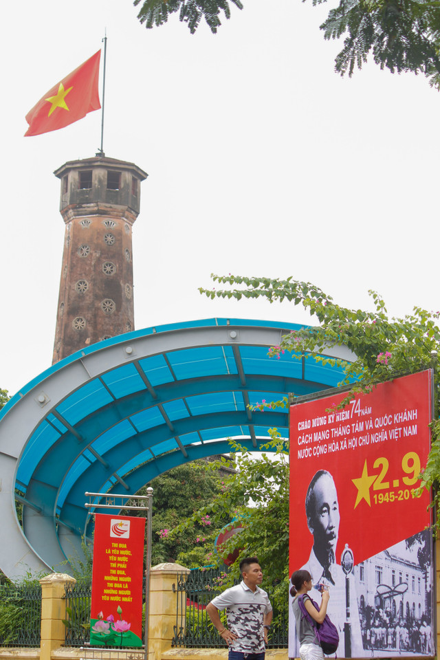 Duong pho ngap tran co hoa mung Quoc khanh 2/9-Hinh-10