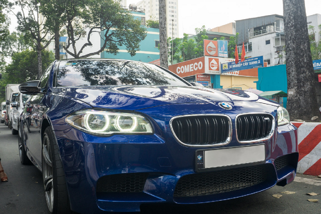 Ảnh BMW M5 F10 cực hiếm trên phố Sài Gòn Anh BMW M5 F10 cuc hiem tren pho Sai Gon