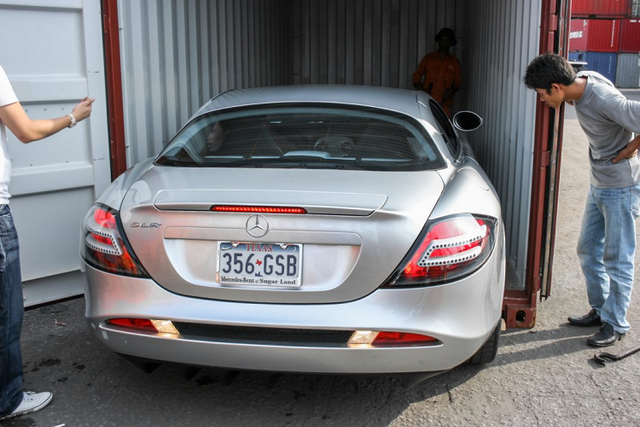 Ngắm "mũi tên bạc" Mercedes-Benz SLR McLaren độc nhất Việt Nam - Hình 9 Ngam