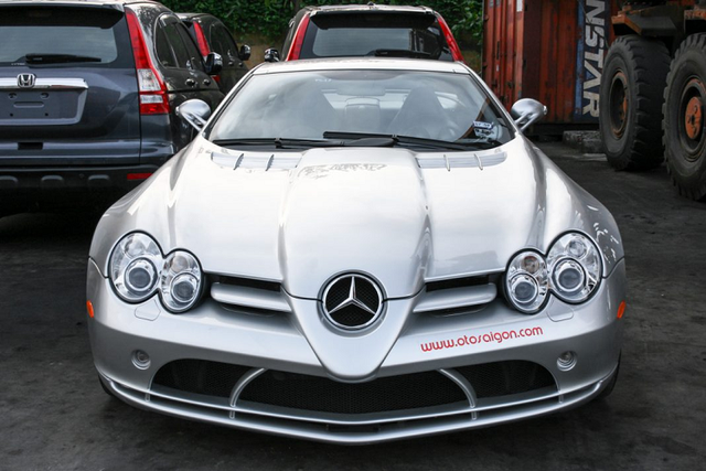 Ngắm "mũi tên bạc" Mercedes-Benz SLR McLaren độc nhất Việt Nam - Hình 3 Ngam