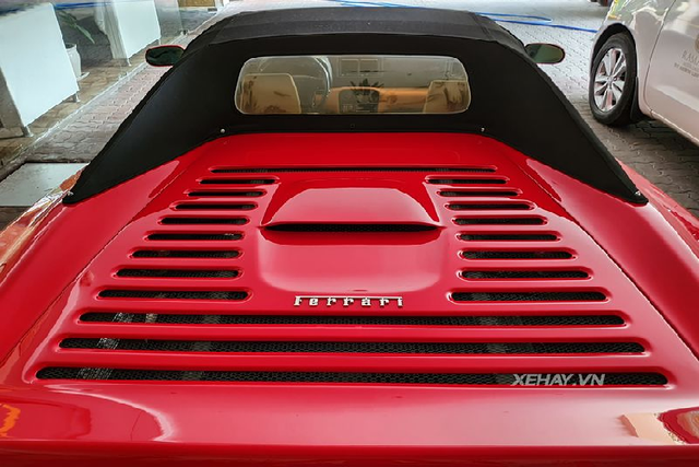 Ngắm Ferrari 355 F1 Spider hơn 20 tuổi tại Sài Gòn - Hình 7 Ngam Ferrari 355 F1 Spider hon 20 tuoi tai Sai Gon-Hinh-7