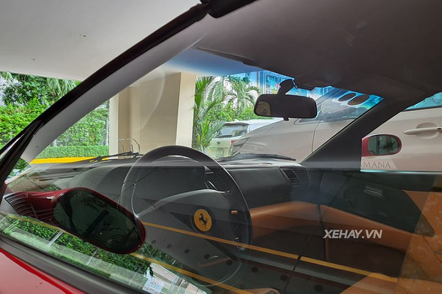Ngắm Ferrari 355 F1 Spider hơn 20 tuổi tại Sài Gòn - Hình 6 Ngam Ferrari 355 F1 Spider hon 20 tuoi tai Sai Gon-Hinh-6